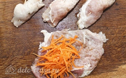 Rulouri cu morcovi în rețeta coreeană cu prepararea pas cu pas a pastilelor cu umplutură