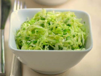 Салати з капусти з огірком