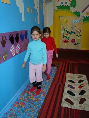 Сенсорна кімната в дитячому саду - ластівка
