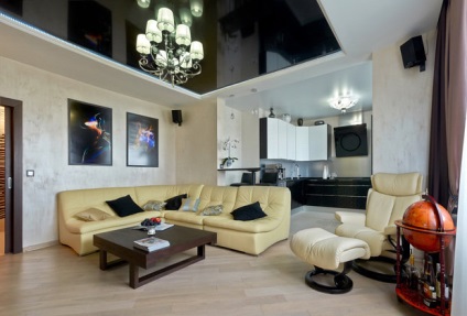 Design interior îndrăzneț al unui apartament într-o casă tipică de panouri