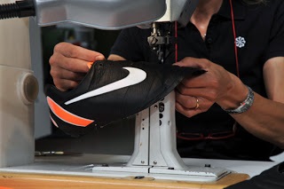 Sportprofesionează secretele de a crea pantofi de fotbal