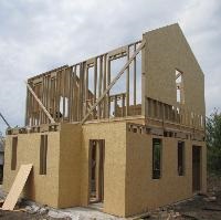 Constructii de case de lemn din lemn verde