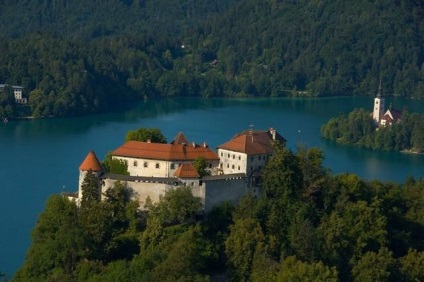 Весілля в словенії - романтична весілля в замку блед