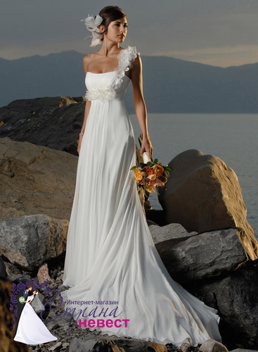 Esküvői ruha stílus - Empire - a leginkább nőies menyasszony