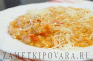 Tomato risotto cu creveți, simple rețete culinare cu fotografii