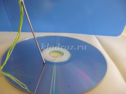 Прикраса старого cd диска своїми руками