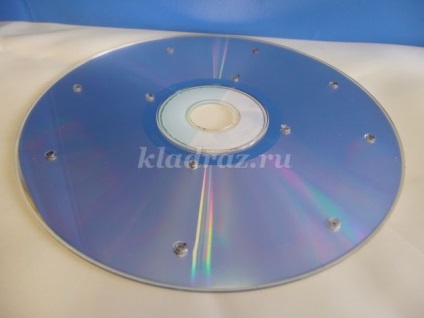 Прикраса старого cd диска своїми руками