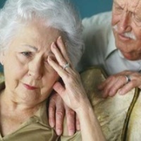 У літніх людей, пупкова грижа неприємно, але виліковне
