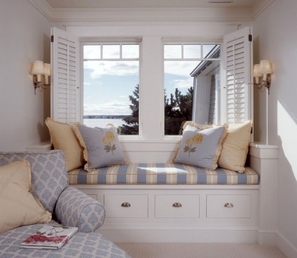 Cameră confortabilă pentru ferestre în interior
