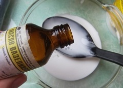 Вазелінове масло - застосування, інструкція, призначення, популярна медицина