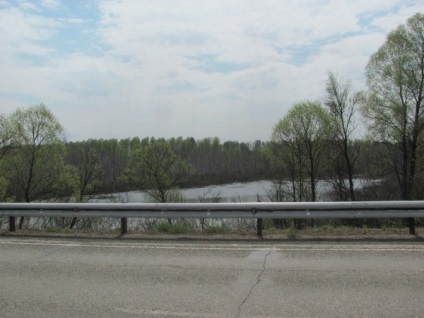 Водоспад біля річки пещерка, алтайський край