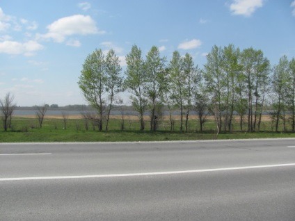 Водоспад біля річки пещерка, алтайський край