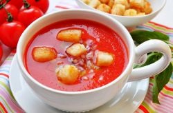 Supă de roșii rece