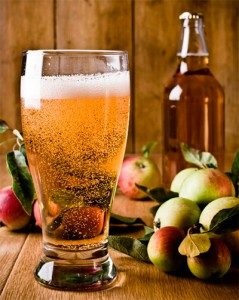 Apple kvass acasă de la mere uscate