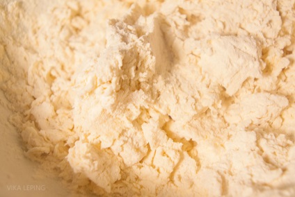 Заварне тісто для вареників і пельменів, рецепт з фото