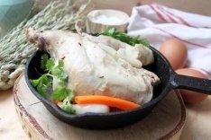 Sült burgonya egy serpenyőben hagymát, hozoboz - ismerjük mind az étel (hagyma) Sült burgonya egy serpenyőben hagymát, hozoboz - ismerjük mind az étel