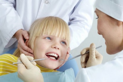 Sárga foltok a fogakon a gyermeknek, hogyan kell eltávolítani az okok előfordulási