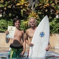 Faceți cunoștință cu instructorul soției surfing - johnny - udovichenko, vară fără sfârșit