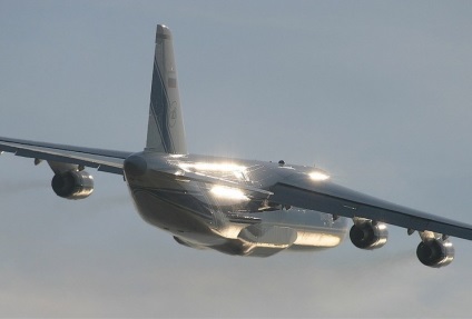 An-124 