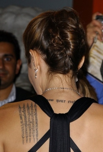 Анджеліна Джолі, слід в її житті у вигляді татуювань