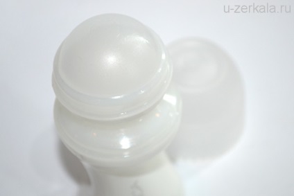 Avon roller antiperspirant deodorant pur blanca