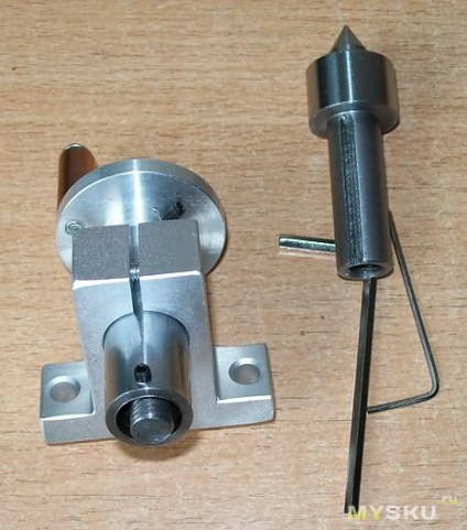 Bunicule, doar spatele, pentru un bloc detașabil cu axă rotativă, cnc pentru o casă (bunica) Bunico, doar spatele, pentru un bloc detașabil cu o axă rotativă, cnc de frezat pentru casă