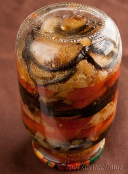 Баклажани консервовані (з помідорами та цибулею) рецепт з фото