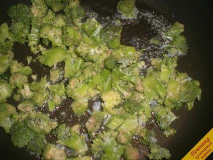 Broccoli în sos cremos (rețetă pas cu pas cu fotografie)