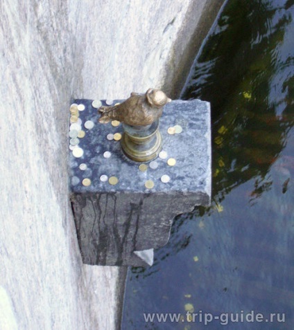 Chizhik-Pyzhik este cel mai mic monument din Petersburg (Rusia), atracțiile lumii