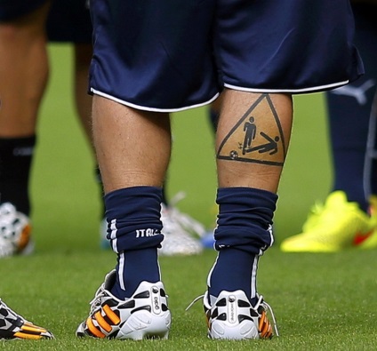 Ce înseamnă acest lucru sau tatuaje ale unor jucători celebri de fotbal, vestea despre Nipru