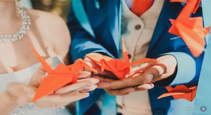 Ce să dai pentru o nuntă de hârtie