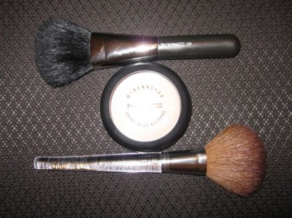 Ще одна коза в господарстві - кисть mac 134 large powder brush відгуки