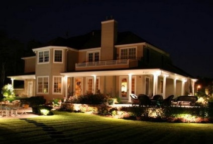 Iluminarea fațadelor casei - iluminarea arhitecturală a fațadelor