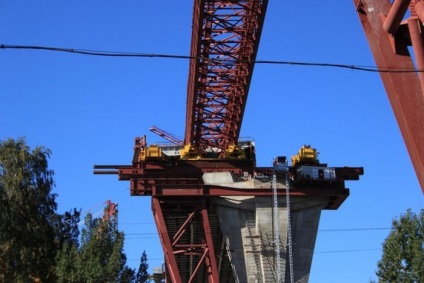 Reportaj foto despre construirea unui satelit în Sankt Petersburg (51 fotografii) - trinitate