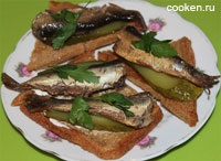 Sandvișuri fierbinți cu carne tocată - rețetă cu fotografie