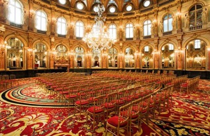 Гранд опера в Парижі