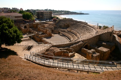 Ideea unei călătorii familiare la Tarragona (Costa Daurada)