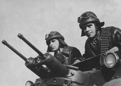 Історія танкового шолома - военное обозрение