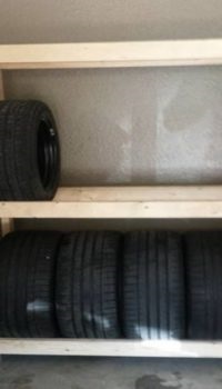 Cum să faci un raft de unul singur, sdelai garazh