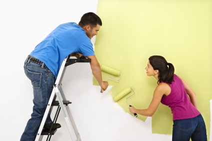 Hogyan kell elkészíteni a falak és a mennyezet festés - a főbb állomásai