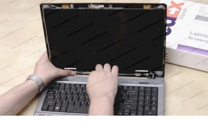 Hogyan cseréljük ki a képernyőt Acer Aspire 5534 laptop