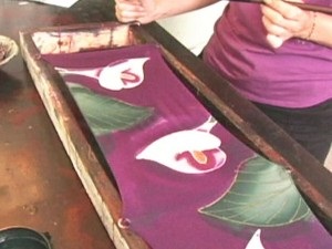 Cum sa faci o esarfa in tehnica - batik, batik si cu mine