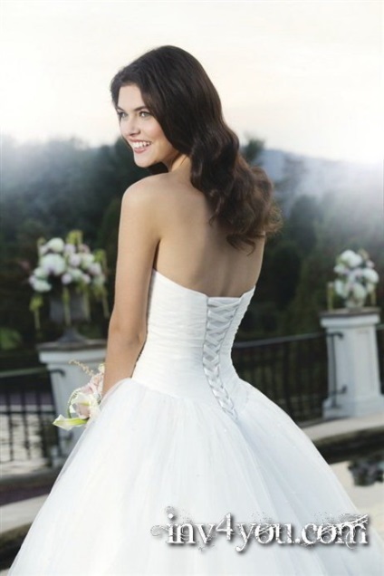 Як вибрати весільну сукню - як називається вишивка на плаття нареченої