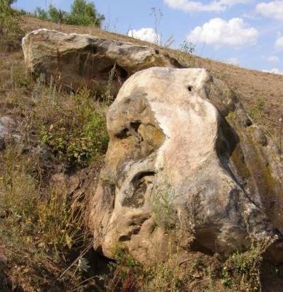 Кам'яний кінь - падіння кам'яного коня