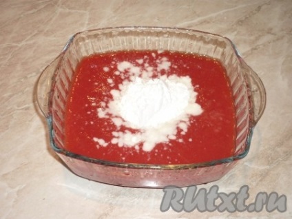 Кетчуп з помідорів з крохмалем на зиму - рецепт з фото
