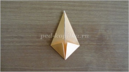 Maple frunze din hârtie în tehnica origami