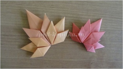 Кленові листки з паперу в техніці орігамі