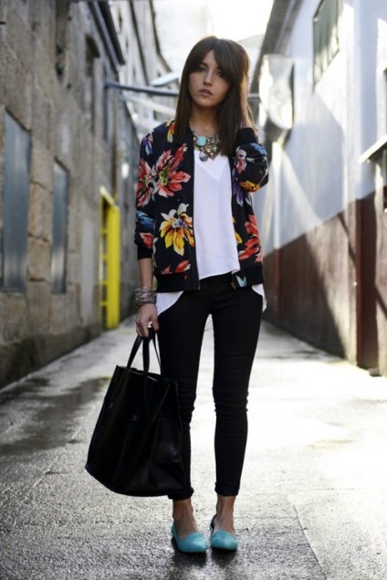 Jachete cu imprimare florală