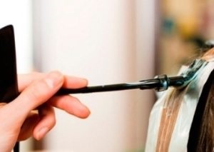 Ламиниране на косата у дома, за да изберете кои инструмент