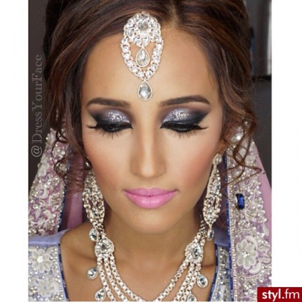 Make-up Bollywood-stílusú (fotók)